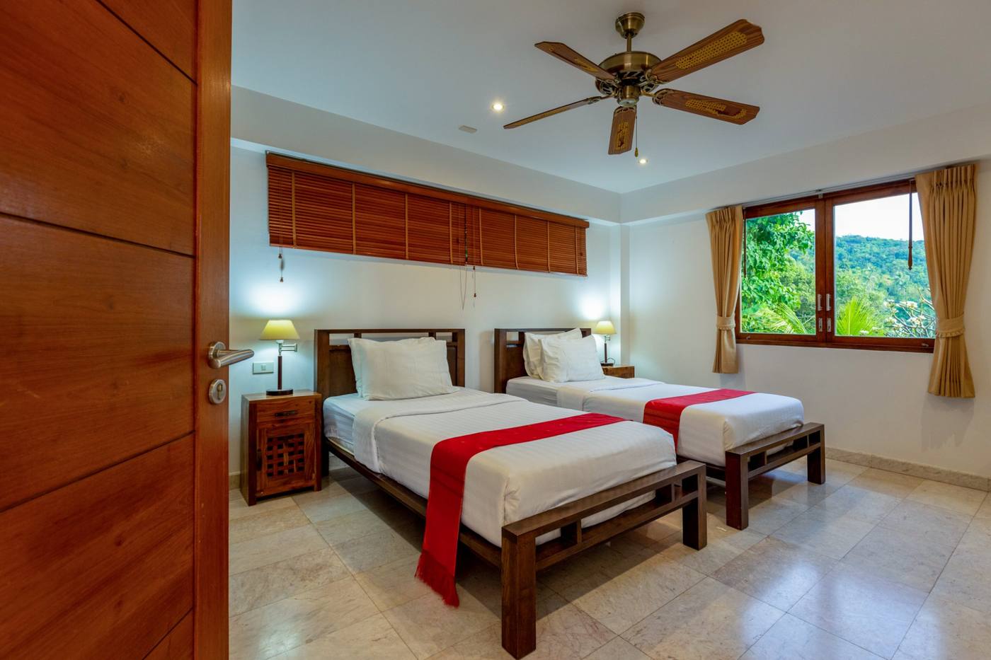 Jungle bedroom detail