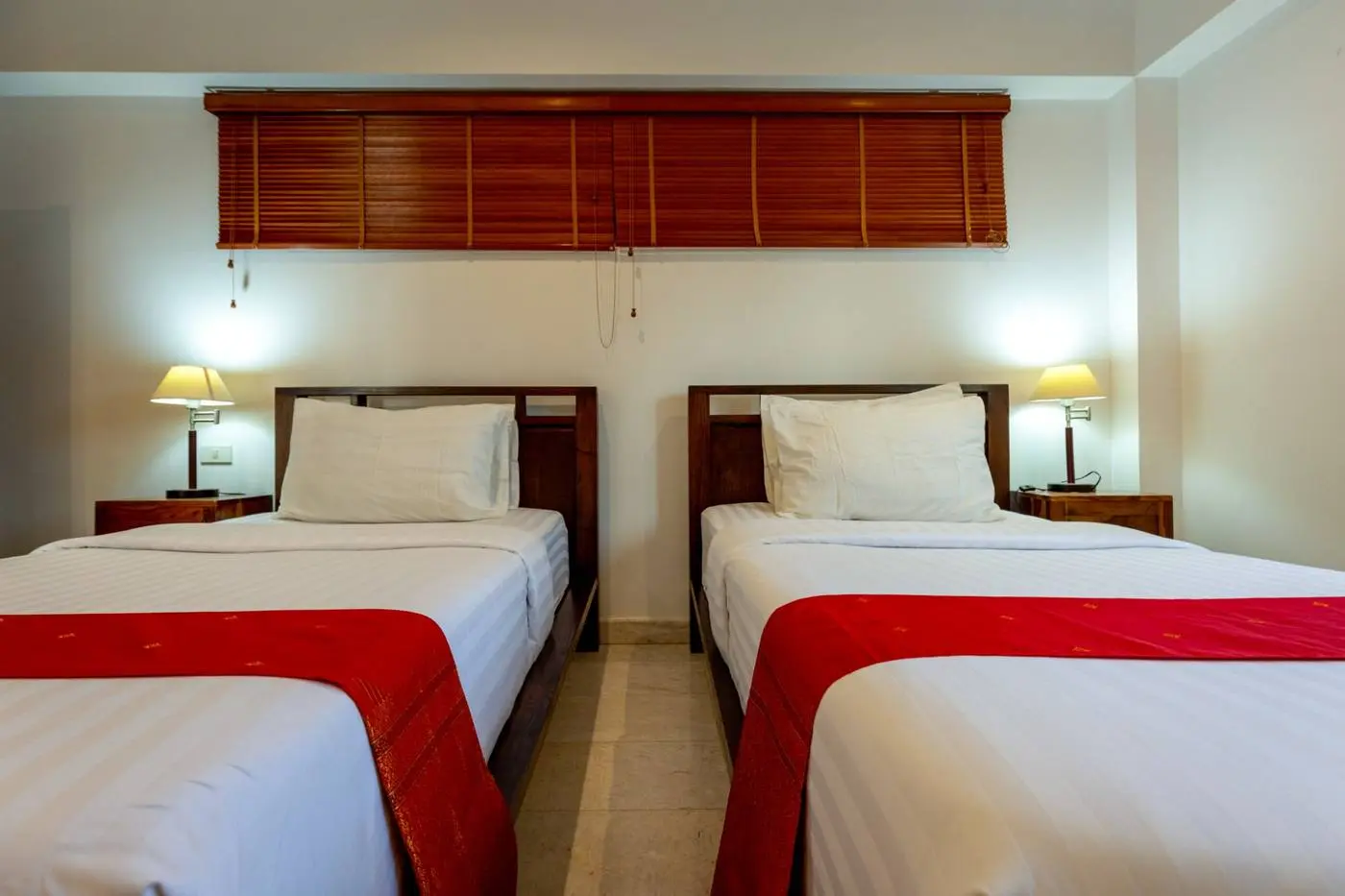 Jungle bedroom angle