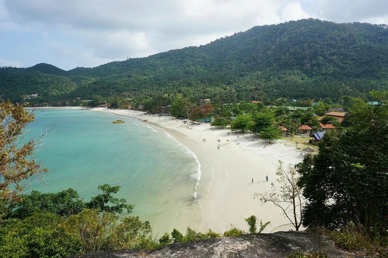 Thong Nai Pan Noi aerial view from the hill, lush jungle and turquoise bay